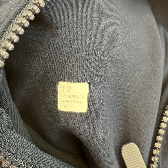 Lululemon Athletica women’s size 12 dark Blue Define Nulu Jacket New with tags - Picture 11 of 16
